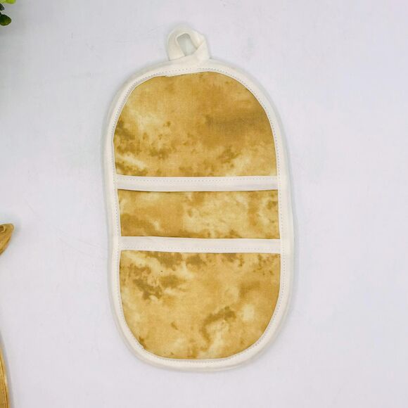 3 Piece Baking Set: 1 Finger Hotpads and 2 Square Potholders, Neutral Tans - Picture 5 of 6